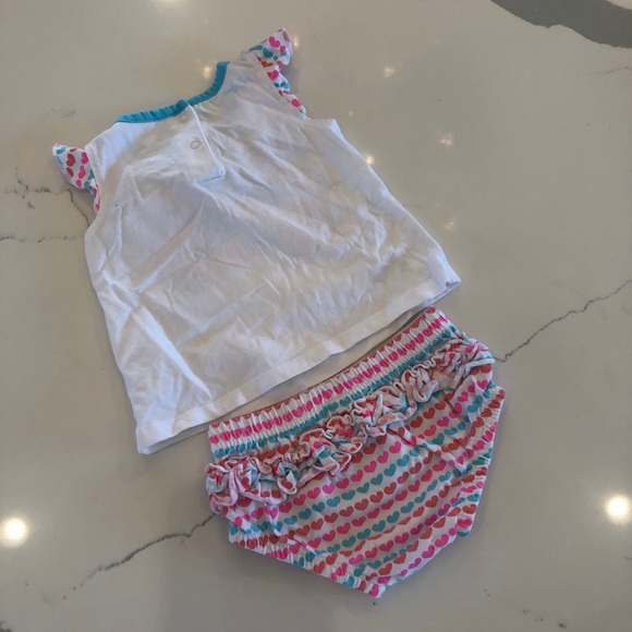 Infant top with matching bloomers - Picture 2 of 3